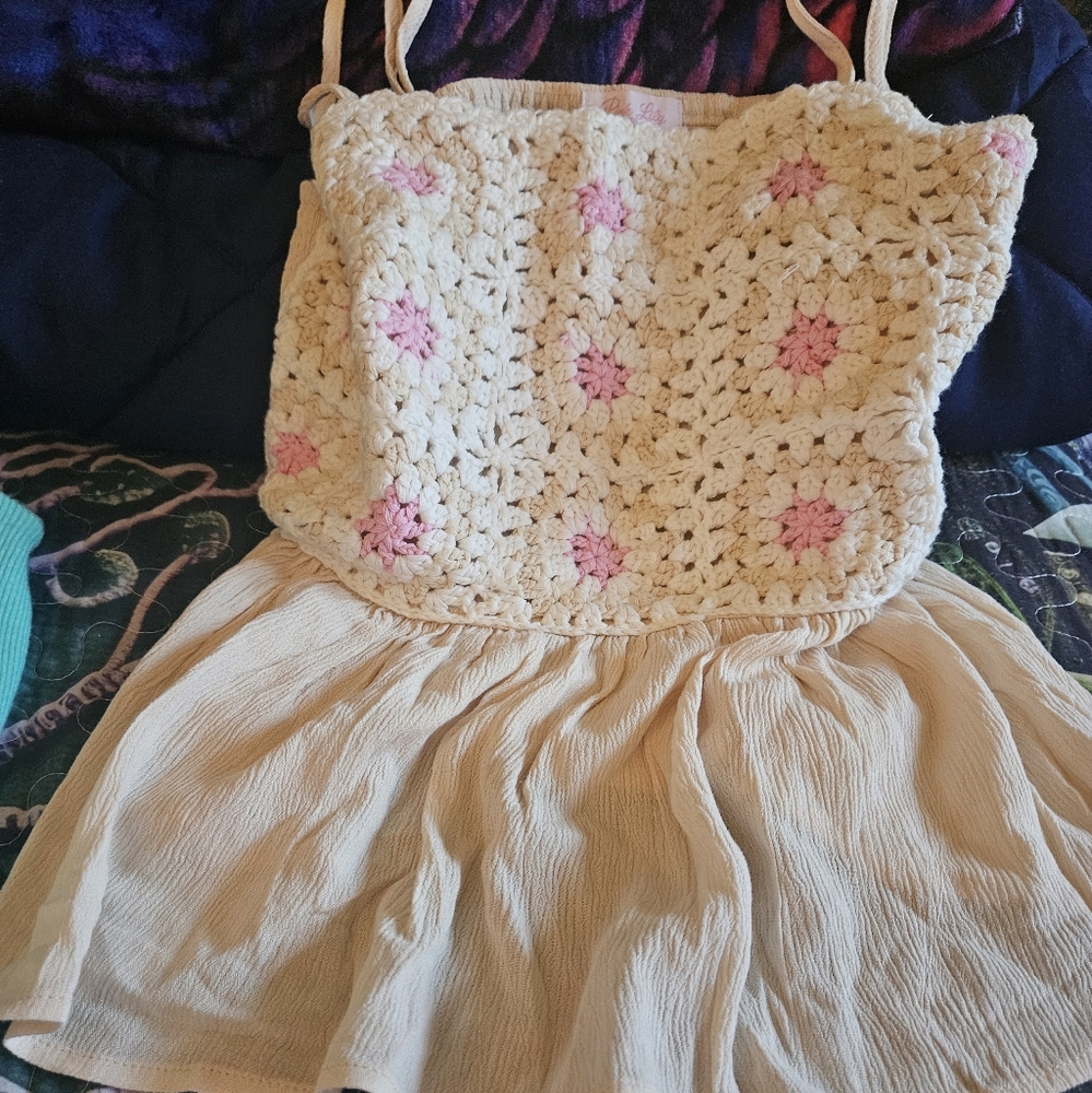 Pink Lily Crochet Bodice Tank Top in Cream with Pink Accents